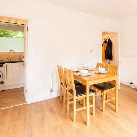 Sootheus - Cosy Surrey Quays Apartment London Exterior foto