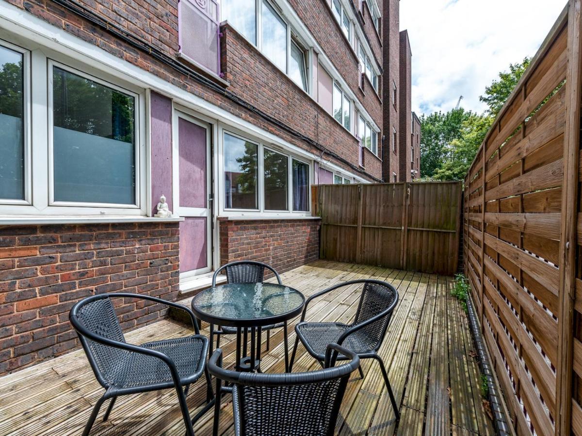 Sootheus - Cosy Surrey Quays Apartment London Exterior foto