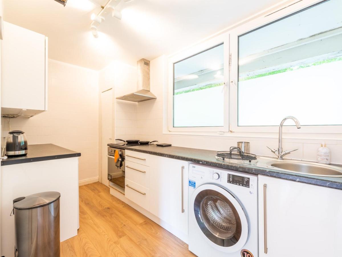 Sootheus - Cosy Surrey Quays Apartment London Exterior foto